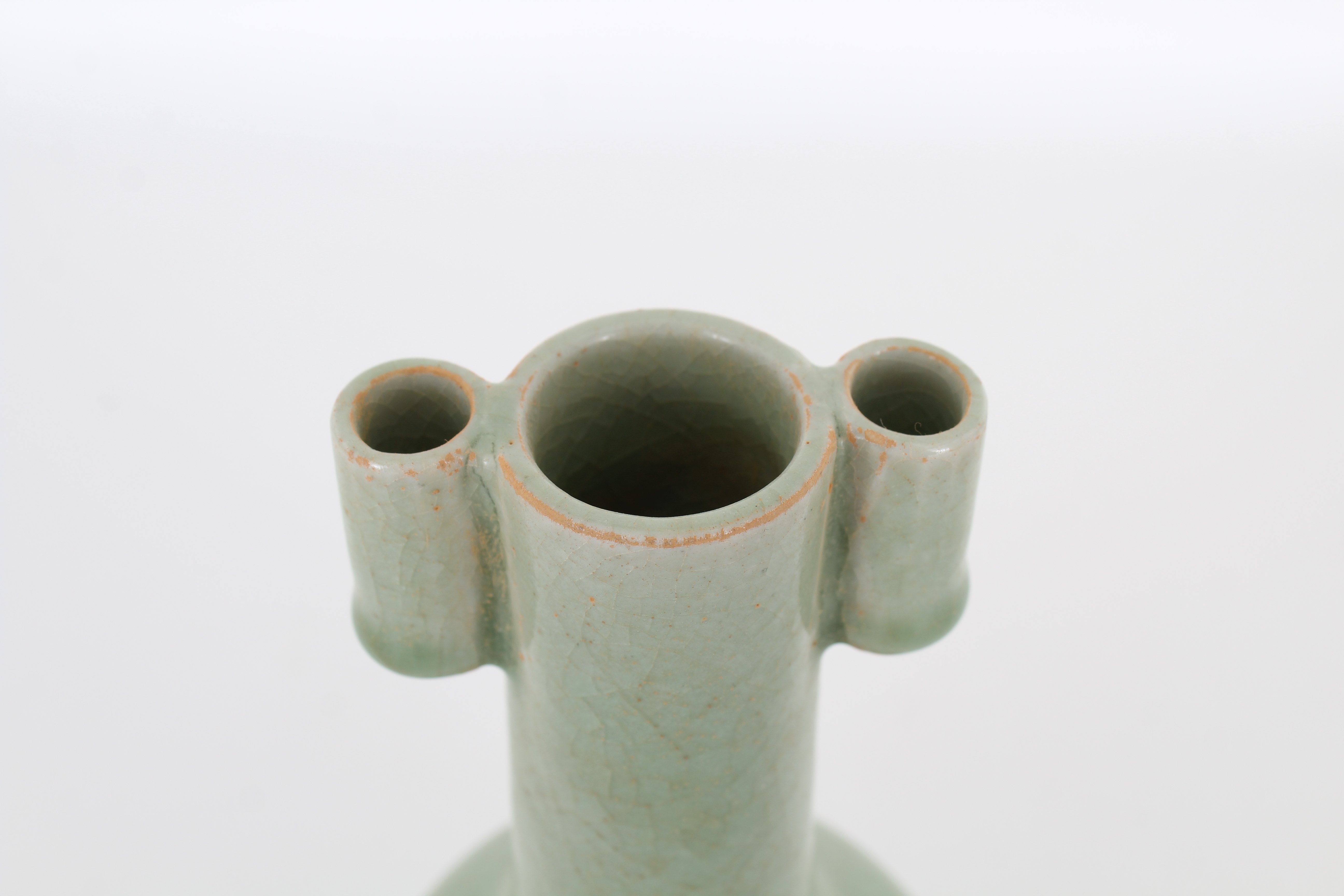 Chinese Longquan celadon arrow vase - Image 5 of 7