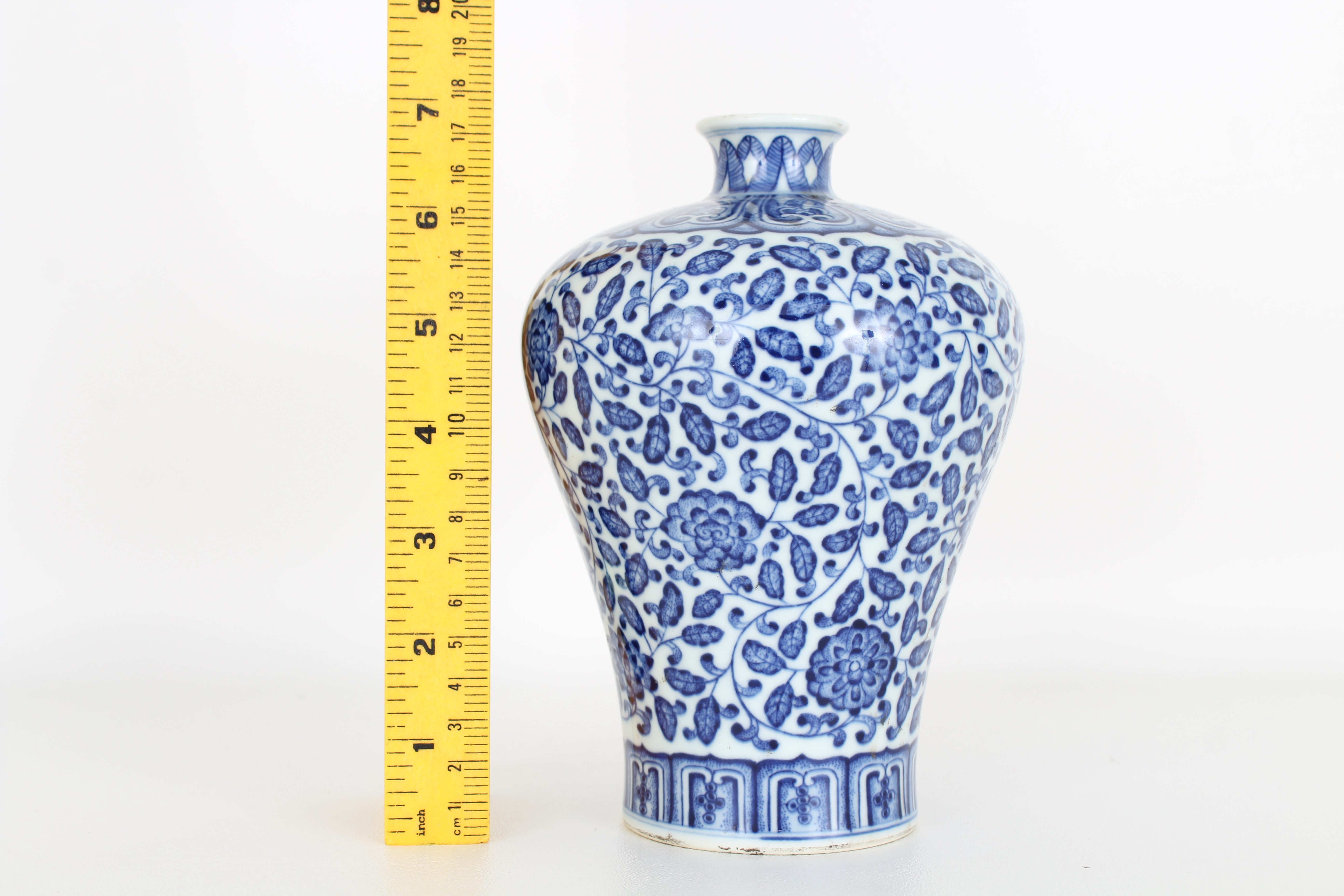 Chinese blue and white plum-shaped vase, Qianlong - Image 6 of 6