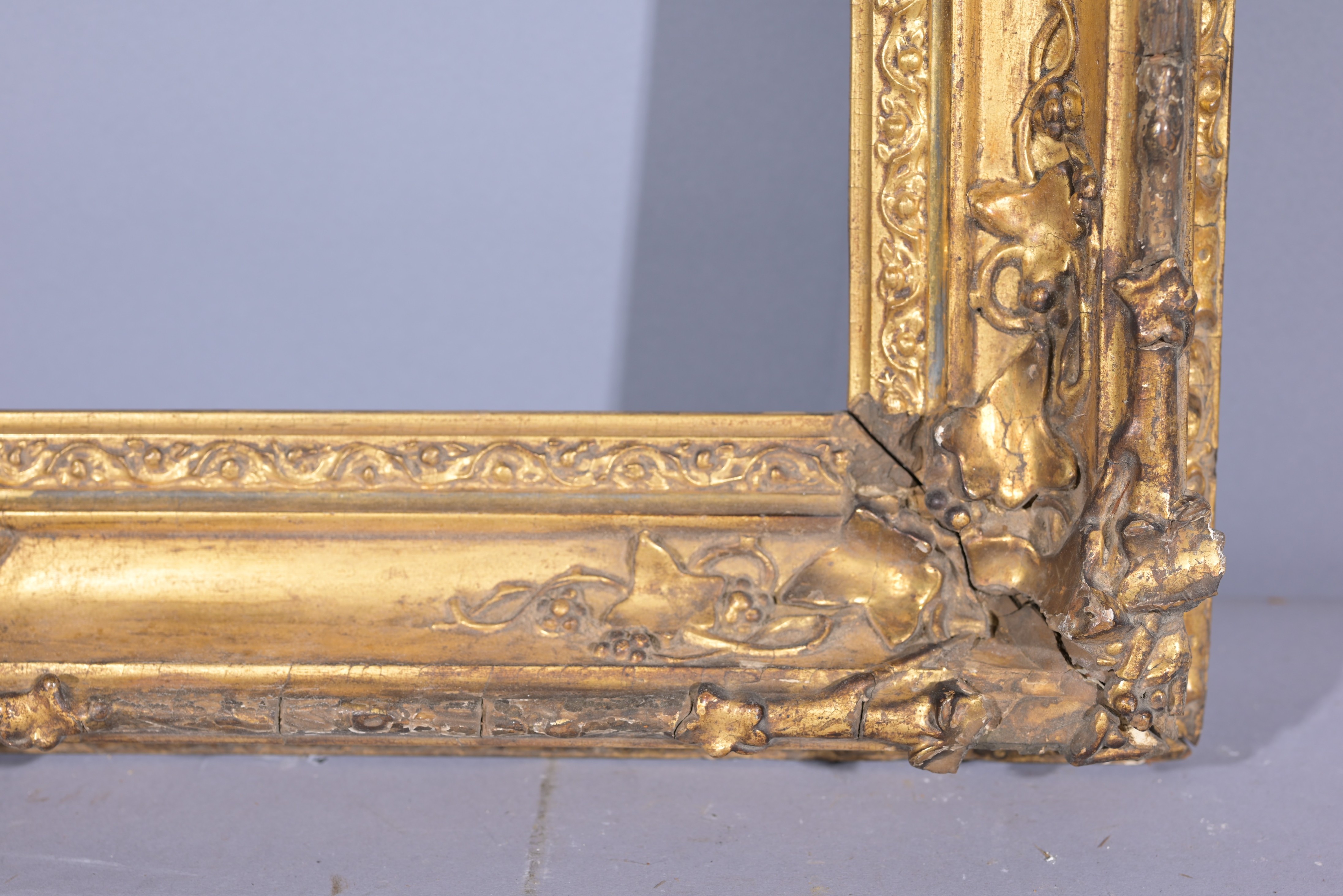 Antique Gilt/Wood Frame - 25.5 x 21.5 - Image 4 of 7