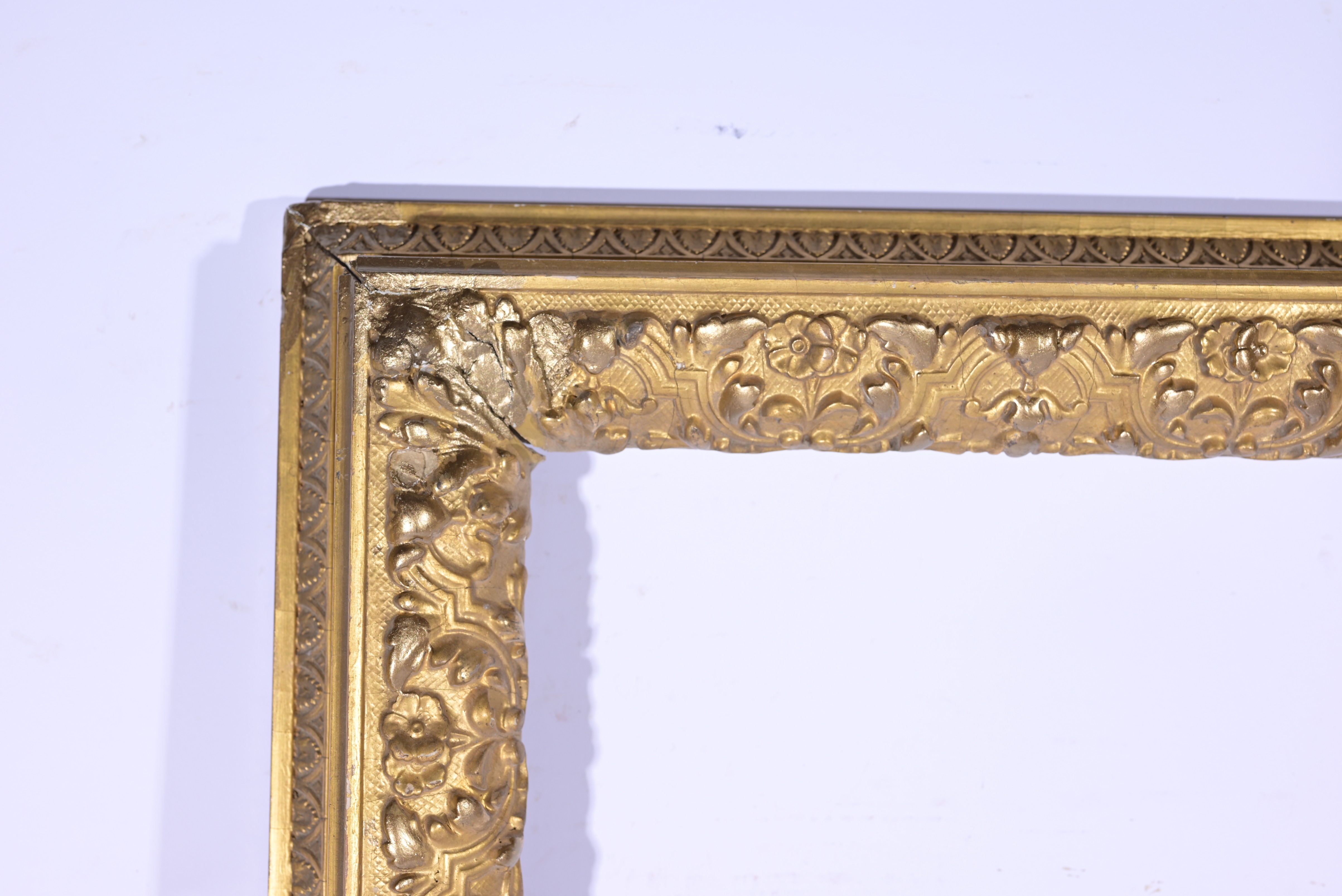 American, 1870's Gold Leaf Frame - 31.75 x 23.5 - Image 3 of 8