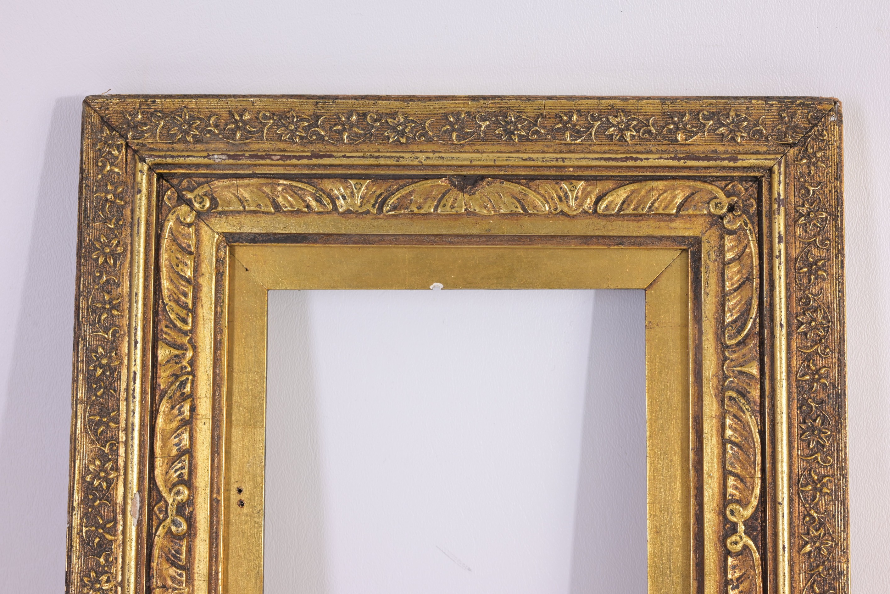 American 1890's Gilt Wood Frame - 8.75 x 5.75 - Image 2 of 4