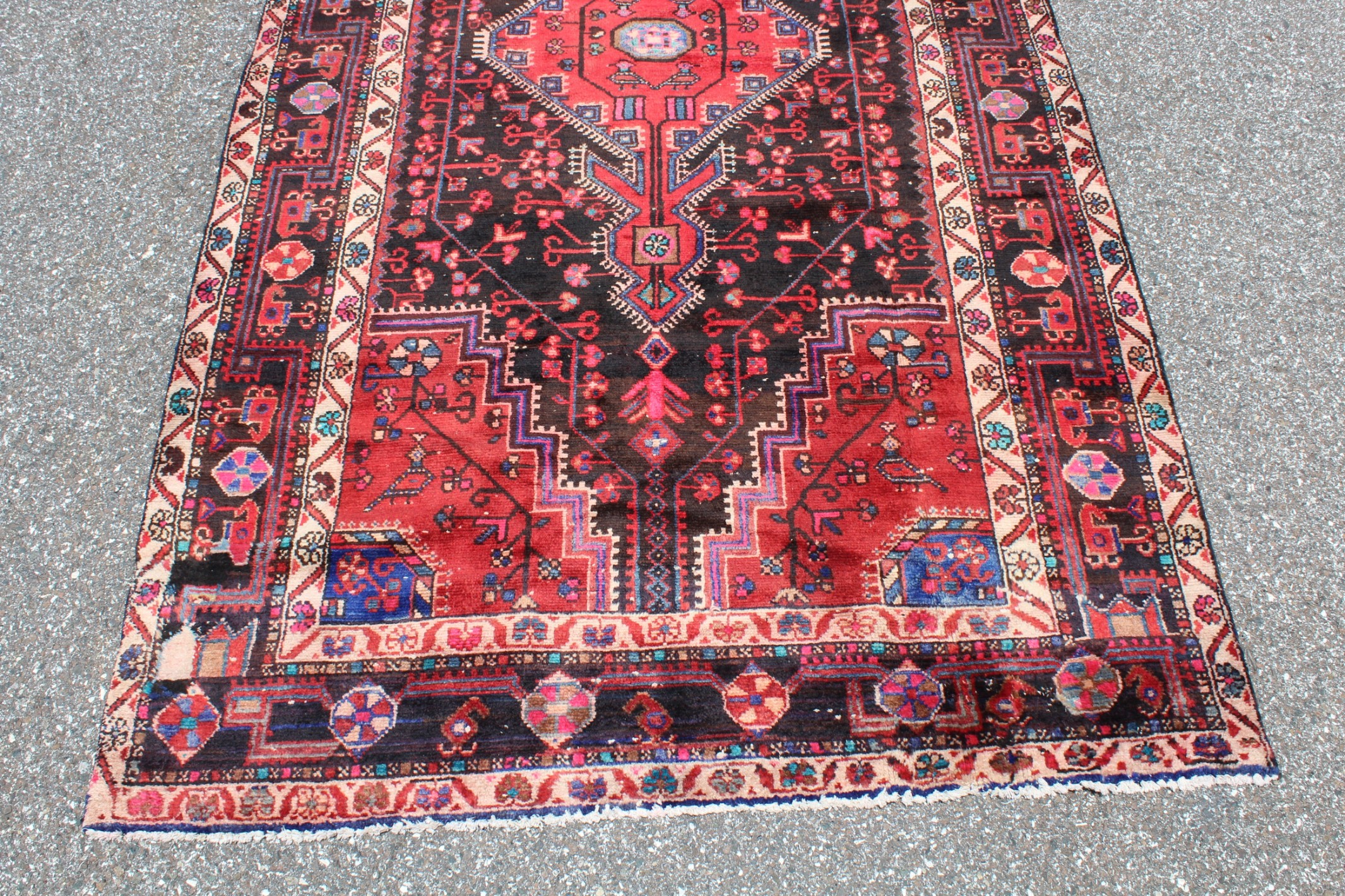 Sherivan Hand-Knotted Persian Wool Rug - 5' x 9'6" - Image 6 of 11