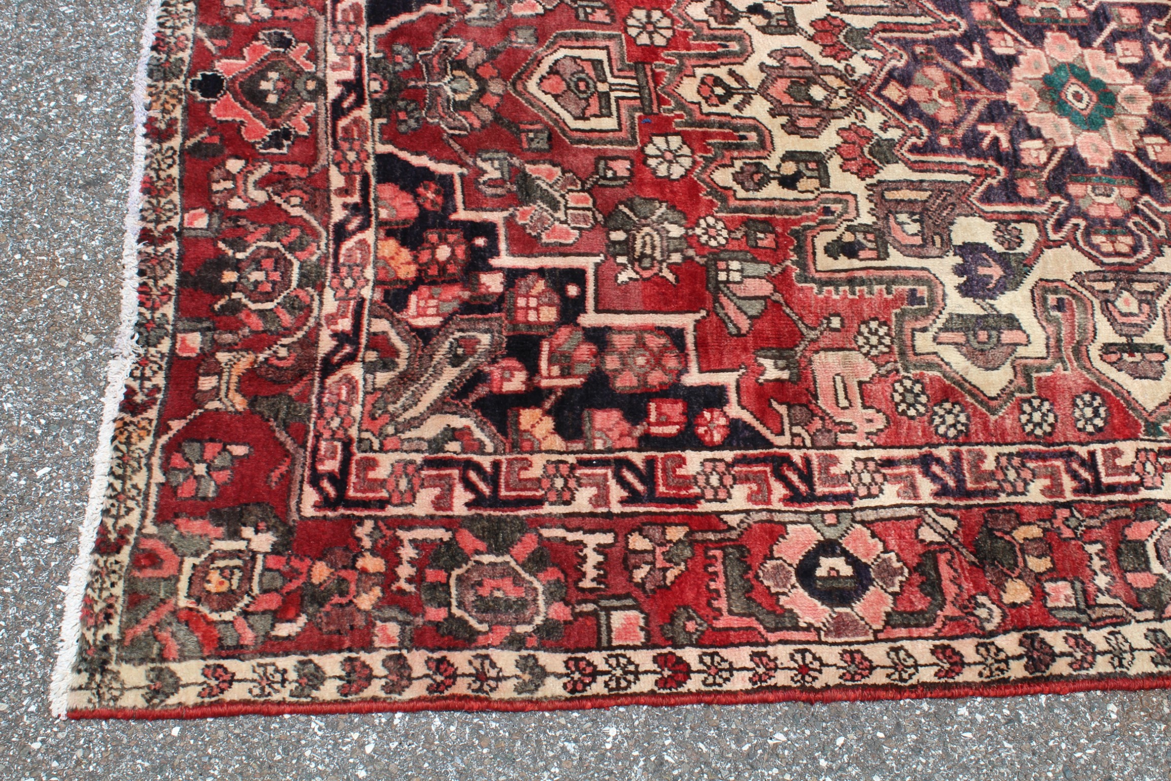 Heriz Hand-Knotted Persian Wool Rug - 5'5" x 8' - Image 9 of 12