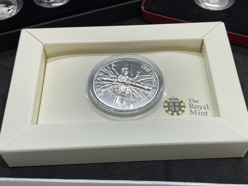 Royal Mint: 2013 UK Britannia Collection five coin silver proof set; 10p, 20p, 50p, £1 and £2 - Image 6 of 7