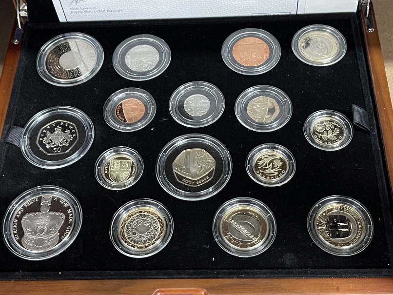 Coins/Numismatics: Royal Mint Elizabeth II premium proof coin collection 2013, a sixteen-coin set in - Image 2 of 3