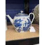 Robert David Muspratt-Knight Collection: Worcester First Period barrel shaped teapot cormorant and