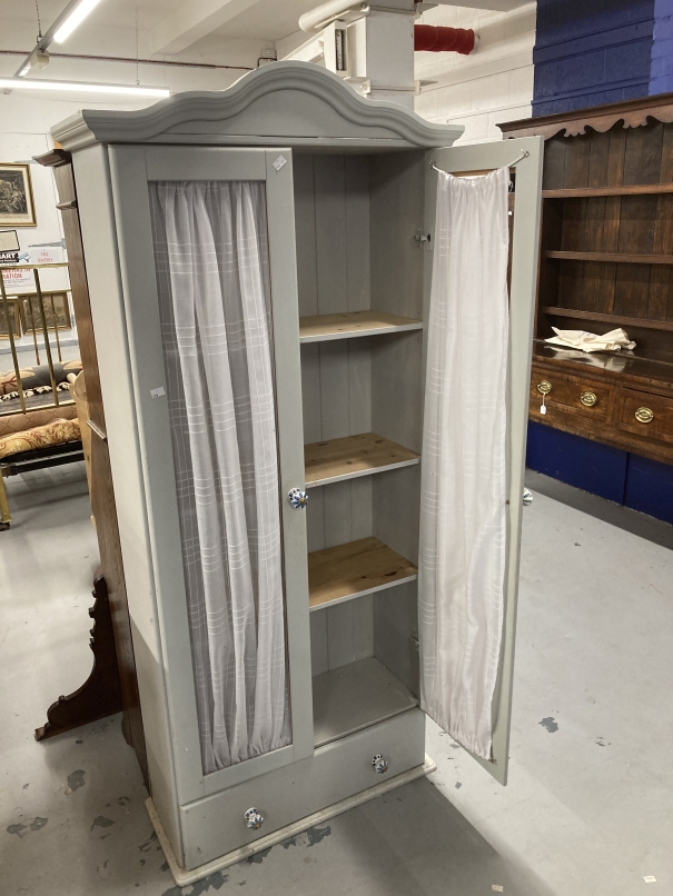 20th cent. Painted pine storage cupboard, three shelves over a single drawer. - Image 2 of 3