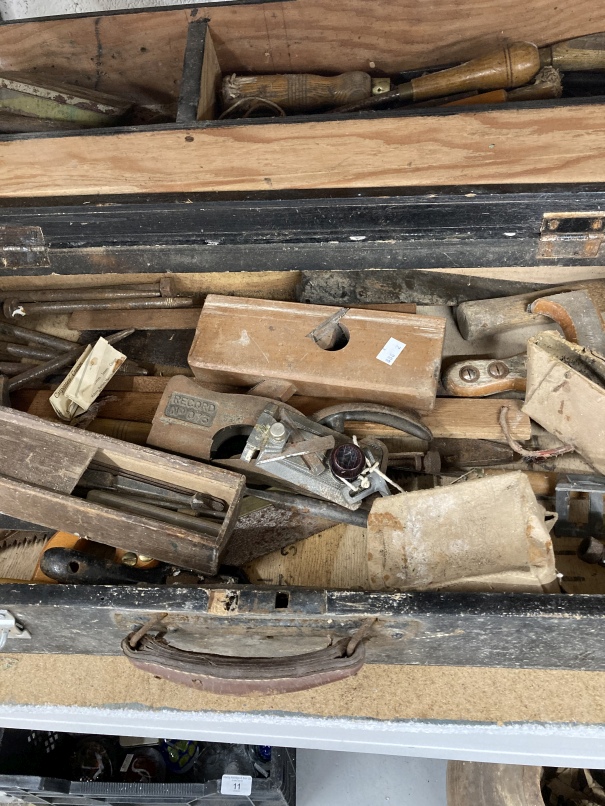 Tools: Early to mid 20th cent. Carpenter's pine toolbox containing a variety of vintage tools - Image 6 of 6