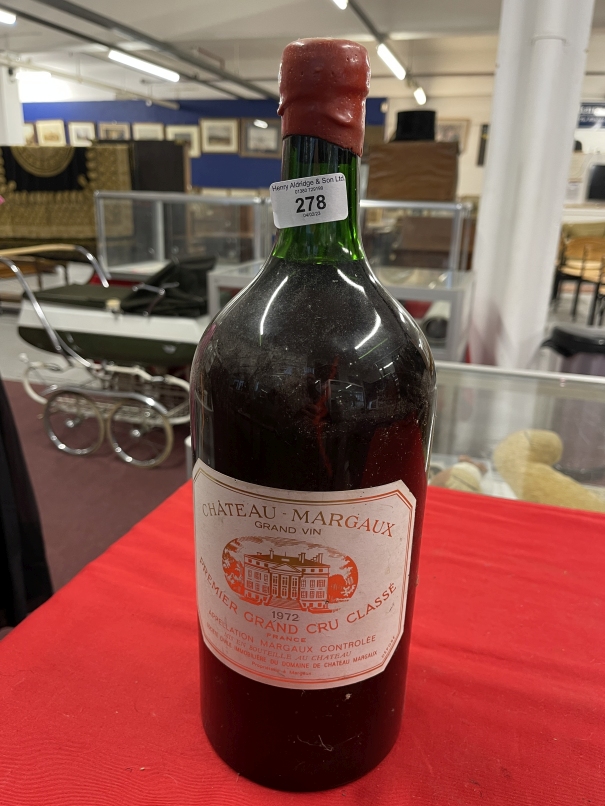 Wine: Rare 1972 Grand Cru Vintage Chateau Margaux Double Magnum, level is above the shoulder. - Image 2 of 5