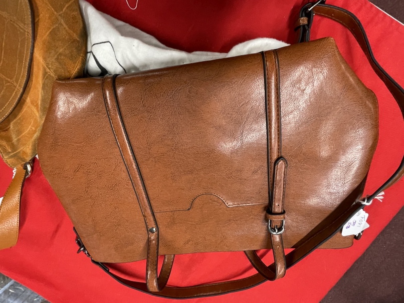 Fashion: Mulberry tan suede handbag, removable/adjustable plaided leather shoulder strap, the - Image 2 of 7