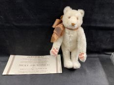 Toys: Steiff 1930 Weiss 25 limited edition bear, boxed.