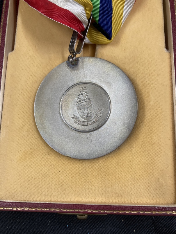 Medals/Orders: Darjah yang amat mulia Kinabalu, The most illustrious order of Kinabalu. Sabah Maju - Image 6 of 10