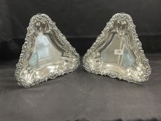 Silver: A pair of George III Paul Storr silver entrée dishes with gadrooned borders with stylised