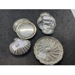 Hallmarked Silver: Pair of small silver dishes Chester 1901 by Stokes & Ireland Ltd, 1.8ozt. Shell