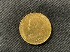 Coins/Numismatics 1900 Queen Victoria Gold Sovereign.