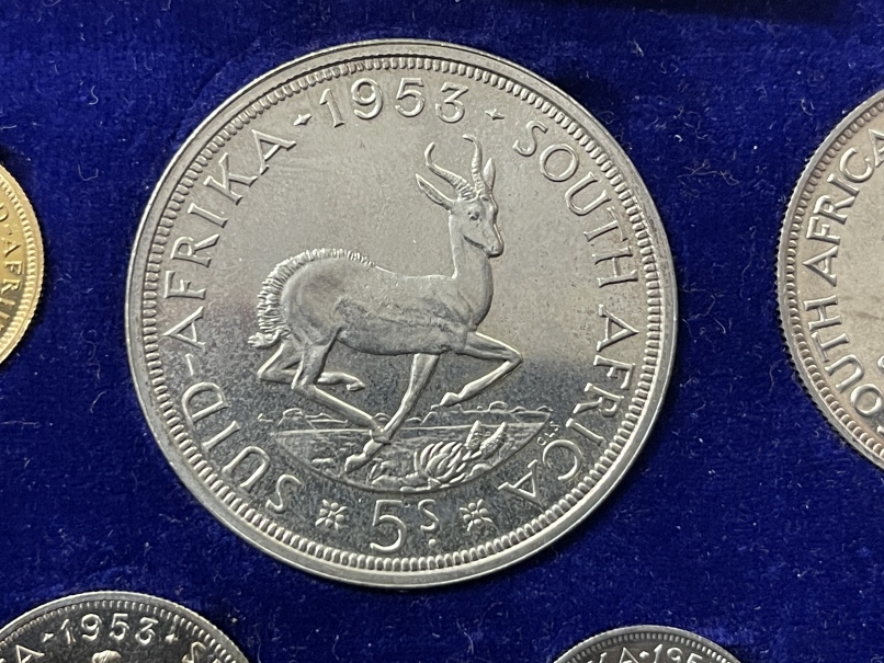 Coins/Numismatics: South Africa, Elizabeth II 11 coin Proof Set, 1953, from gold One Pound to copper - Image 2 of 2