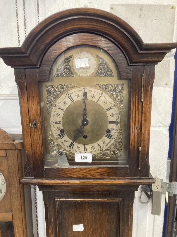 Clocks: 20th cent. Oak short cased clock (grandmother), brass dial, eight day movement marked Haller - Image 2 of 2