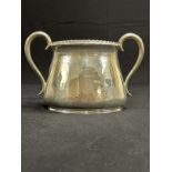 WHITE STAR LINE: First-Class Elkington plate two handled bowl, burgee to front. 4½ins.