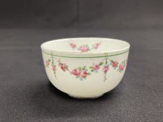 WHITE STAR LINE: Rare discoloured Stonier and Company sugar bowl decorated in the Rose pattern. 3½