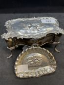 Hallmarked Silver: Jewellery box in the form of a commode William Comyns (Rd No. 335671) London