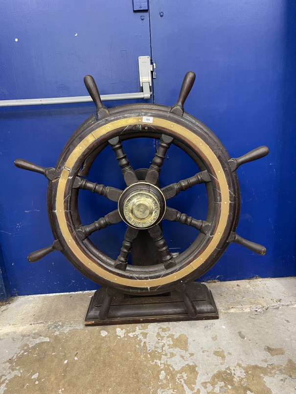 Maritime: A good 19th century brass and hard wood ships wheel with the legend 'NORTHUMBRIAN MAID.