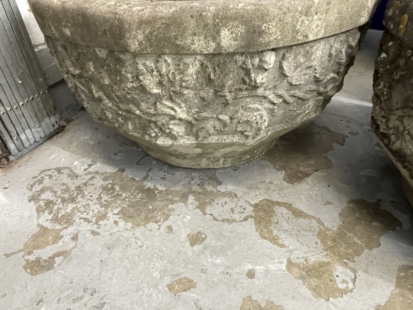Gardenalia: Mid 20th cent. Pair of large reconstituted planters with vine and leaf decoration. - Image 2 of 4