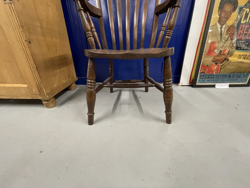 19th cent. Harlequin set of four beech, elm and oak slat back kitchen armchairs. - Image 7 of 10