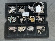 Jewellery: Collection of silver jewellery to include necklets, brooches, bangle, earrings. Total