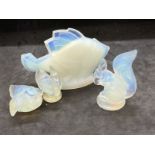The Mavis and John Wareham Collection: Art Glass: Sabina opalescent fish (with label) 4¾ins,