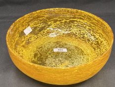 The Mavis and John Wareham Collection: Gray-Stan bowl, green and yellow mottled pattern. Dia. 9¾