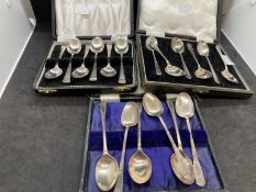 19th cent. Silver spoons, two sets of six silver teaspoons, a set of five plus one other. 6.5oz.