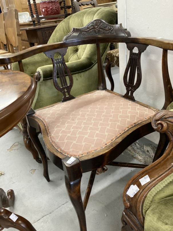 20th cent. Stained beech upholstered carver chair with a carved back rail and lyre supports, the - Image 2 of 3
