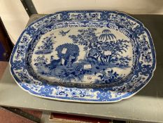 19th cent. Ceramics: Large blue and white meat plate with Asiatic pheasants, other birds and trees