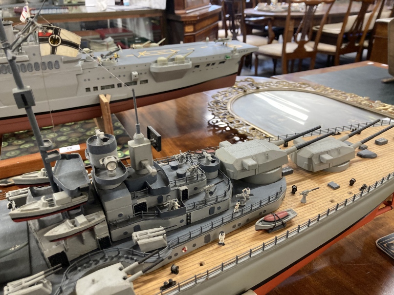 Models: Superb scratch built extremely detailed model of The Bismarck with bespoke travel case. - Image 5 of 8