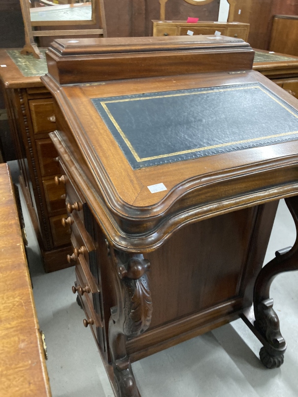 Late 20th cent. Mahogany Davenport with four drawers on either side, the slope over eight drawers - Image 3 of 3