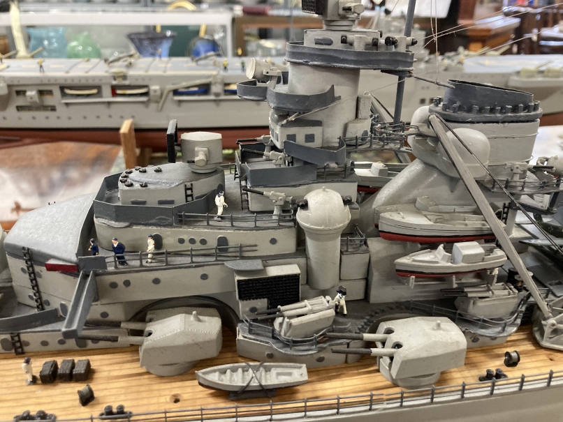 Models: Superb scratch built extremely detailed model of The Bismarck with bespoke travel case. - Image 3 of 8