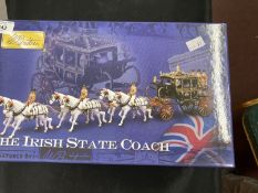 Toys & Games: Hollow cast Britain's set 40191 9th Lancers Mounted Band (1 lancer missing), plus 5392