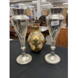 Late 19th cent. Mercury glass vases decorated with palm trees, ferns and fronds. 12ins. x 4ins. Plus