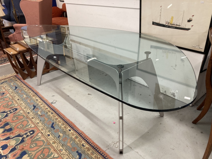 20th cent. Modern glass top table, possibly by Rolf Benz, oval egg shape top on a grey painted steel - Image 2 of 2