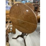 18th cent. Oak tilt top table on three splayed legs. 31½ins. x 30½ins. x 27½ins.