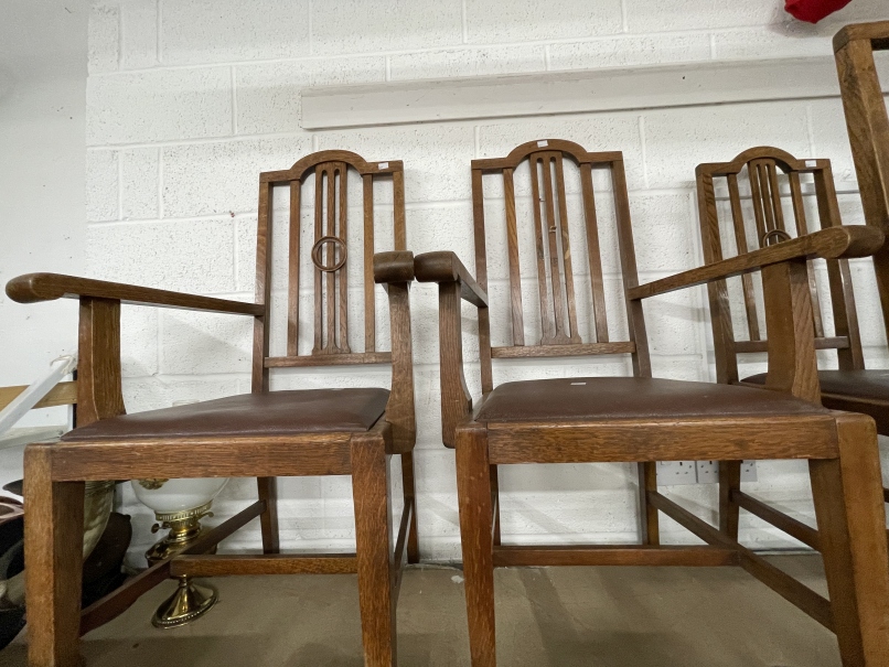 Late 19th/early 20th cent. Art style oak slat back chairs. (4) Plus two carvers.