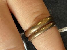 Jewellery: Yellow metal two plain 3mm bands one sized Q, the other sized T, both test as 9ct gold.