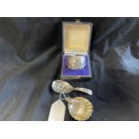 Collection of silver items includes tea caddy spoon, salt and napkin rings. Total weight 2.3oz.