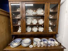 20th cent. Ceramics: Collection of twelve Wedgwood commemorative plates, seven commemorative mugs,
