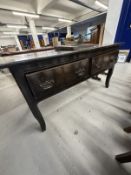 18th cent. Oak and elm serving table, two wide drawers, on four swept supports.