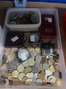 Numismatics, Coins: Large collection of mixed GB and foreign coins including GB Crowns and special
