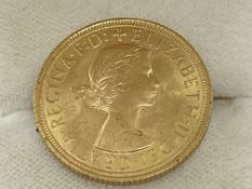 Coins: Gold Queen Elizabeth II 1952 Full Sovereign. Weight 8g.