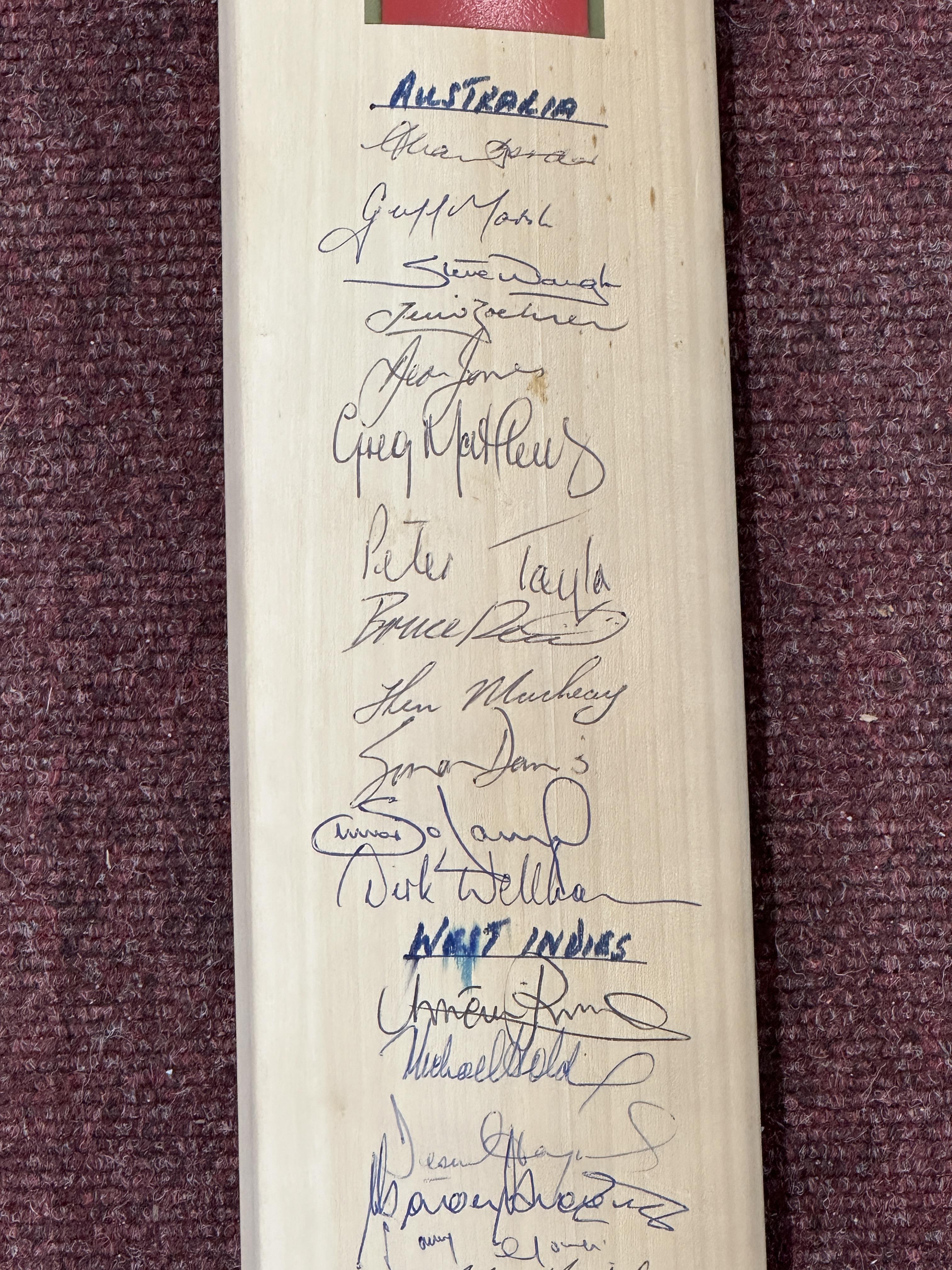 Sporting: Signed grey Nichols cricket bat by the Australian, West Indian and Pakistan 1987 World Cup - Image 2 of 4