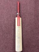 Sporting: Signed grey Nichols cricket bat by the Australian, West Indian and Pakistan 1987 World Cup