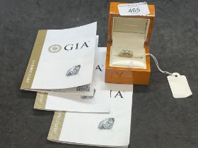 Jewellery: Ring set with three brilliant cut diamonds, weight of one 0.50ct, colour K clarity VVs1